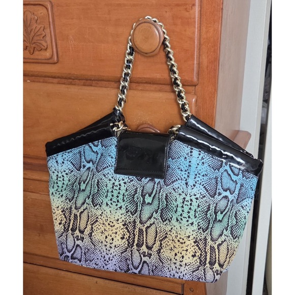 Betseyville Womens Multi-Color Animal Print Handbag **Very Good Condition ** - Picture 2 of 3